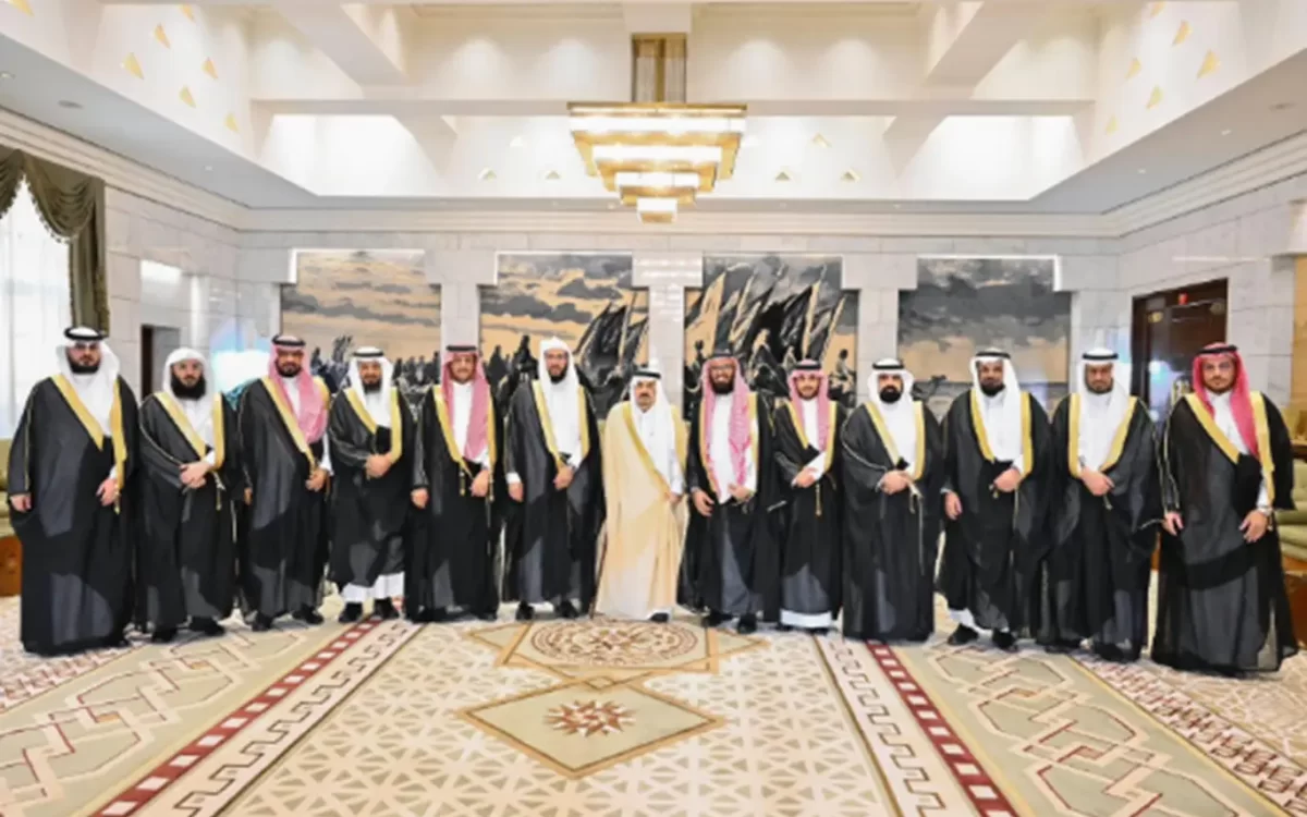 سمو أمير الرياض يستقبل رئيس مجلس إدارة الجمعية عمارة المساجد